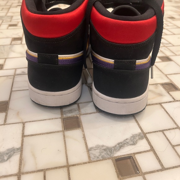 Men’s Air Jordan Nike sneakers 10.5 - Picture 5 of 6